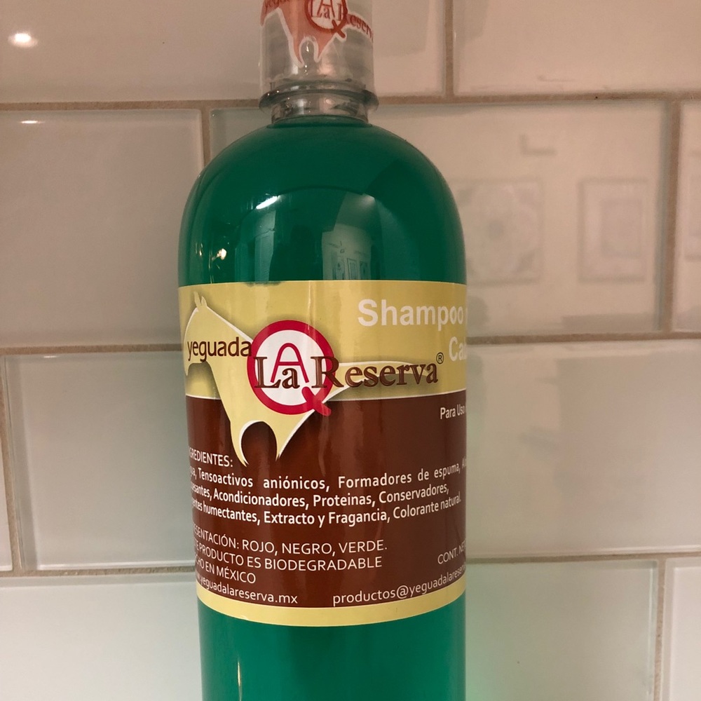 Yeguada la Reserva green shampoo with Aloe Vera